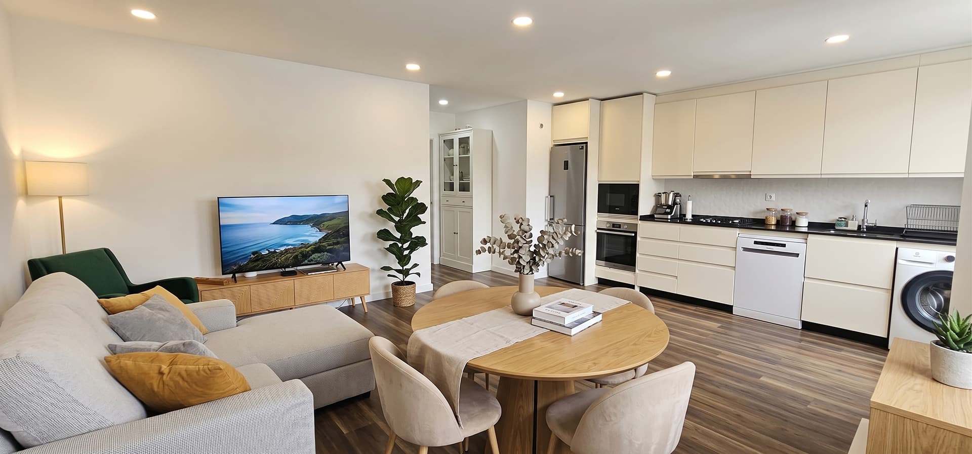 Remodelação Completa de Apartamento em Rio de Mouro — Sintra